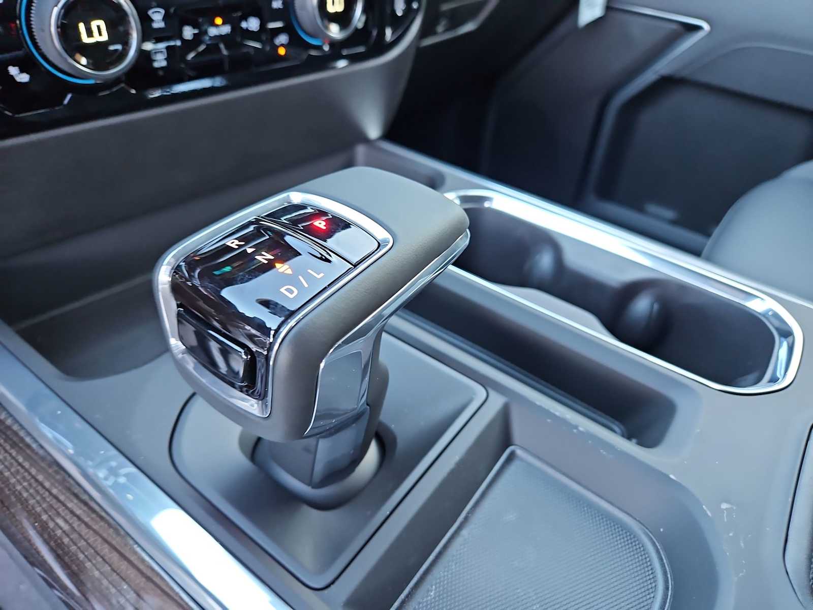 Thumbnail: 2025 Chevrolet Silverado 1500 - 24