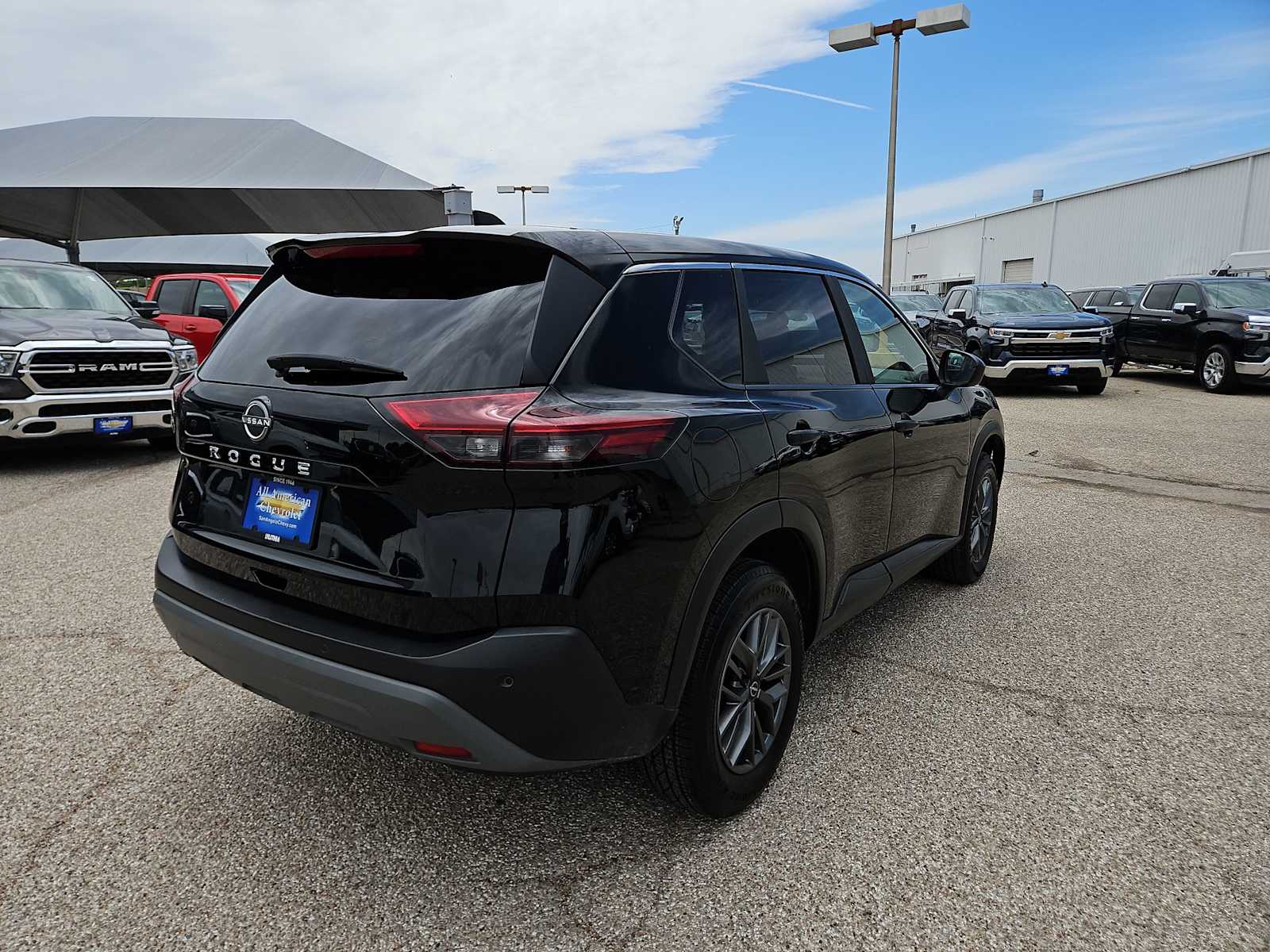 Thumbnail: 2023 Nissan Rogue - 8