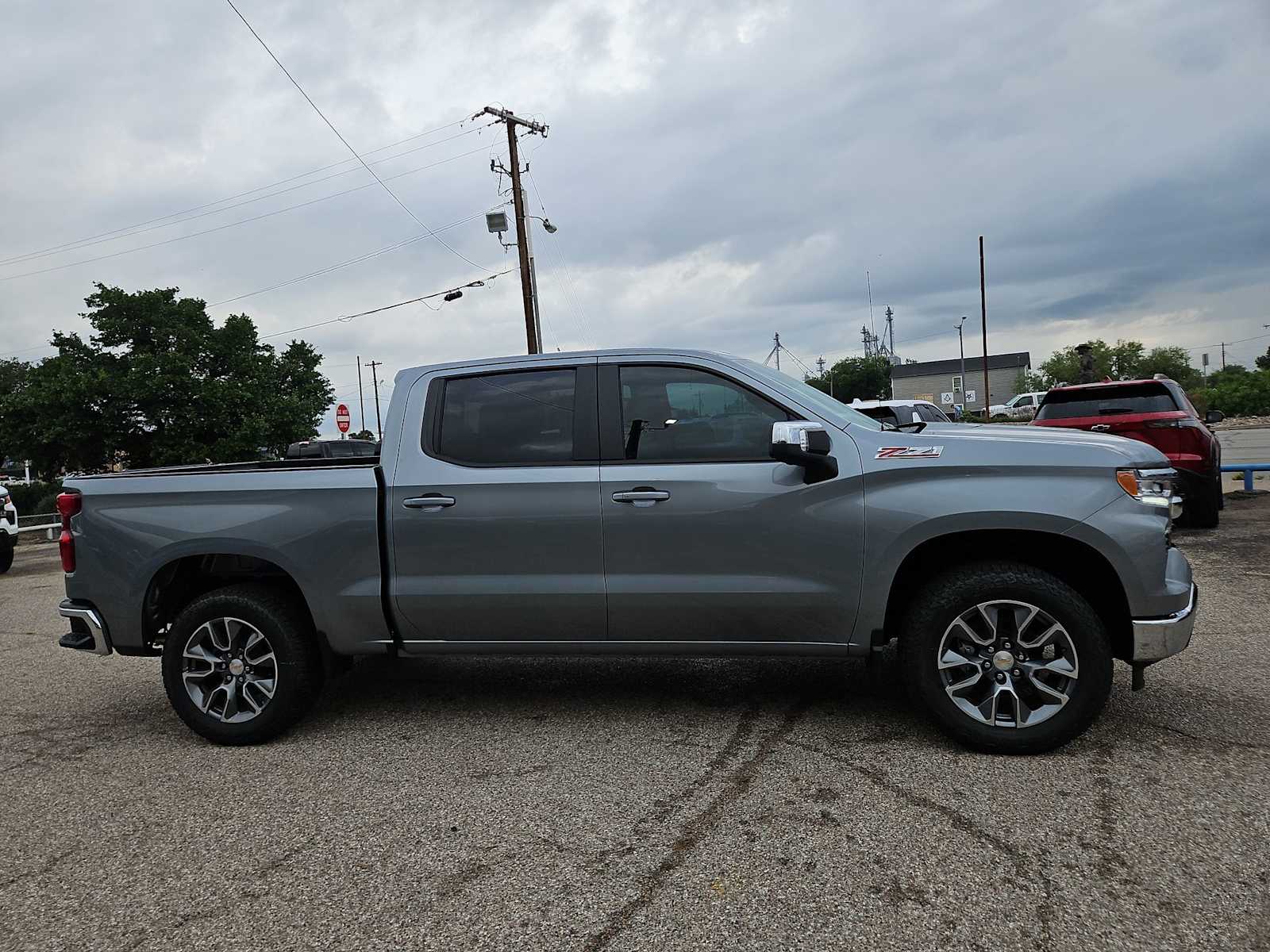 Thumbnail: 2026 Chevrolet Silverado 1500 - 9