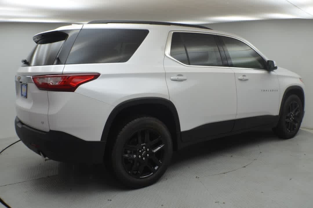 Thumbnail: 2020 Chevrolet Traverse - 11
