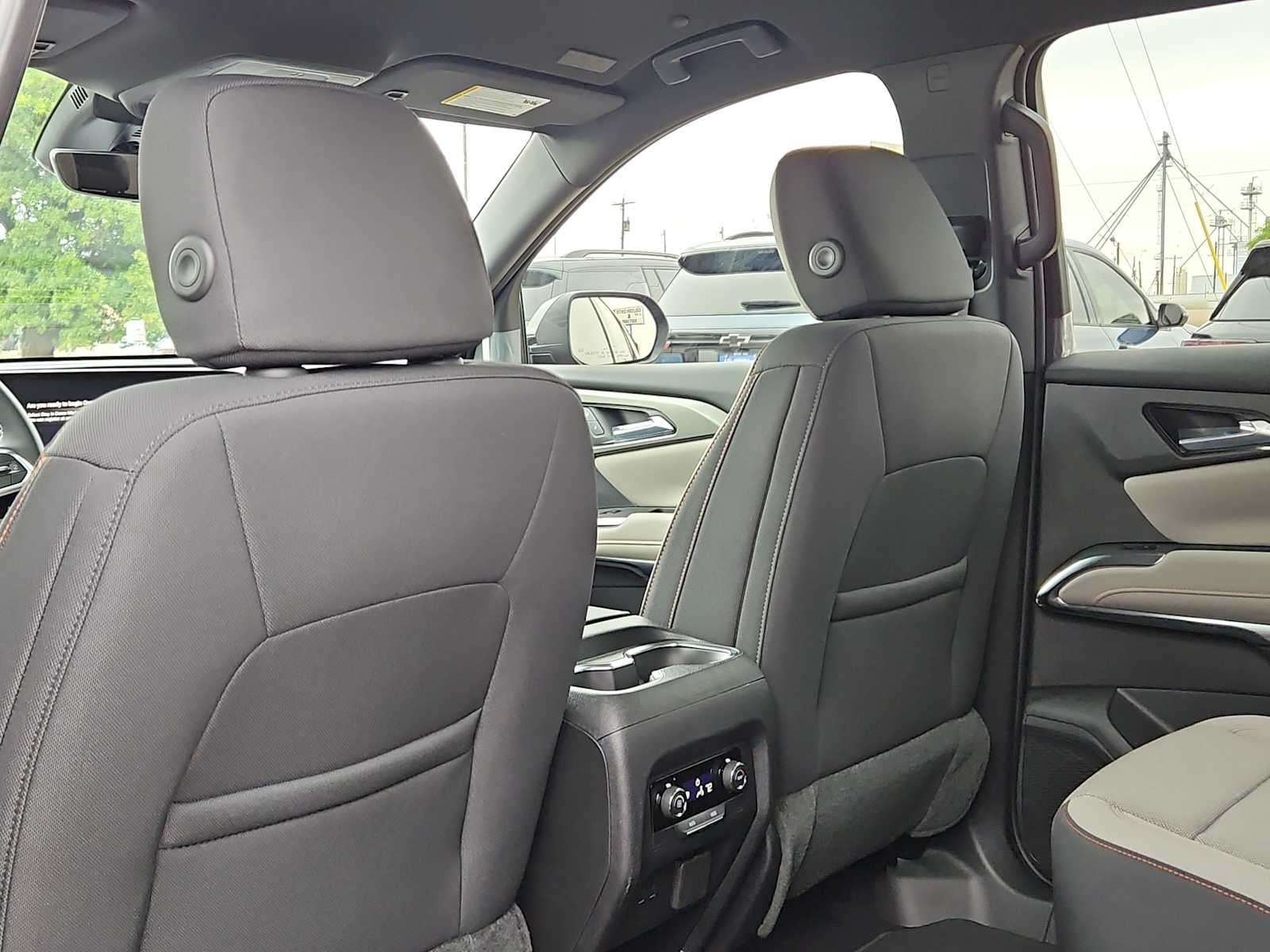 Thumbnail: 2026 Chevrolet Traverse - 16