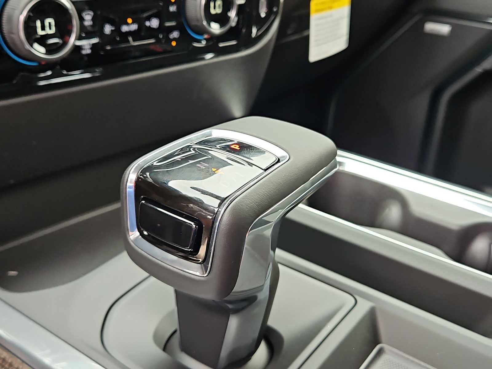 Thumbnail: 2026 Chevrolet Silverado 1500 - 21