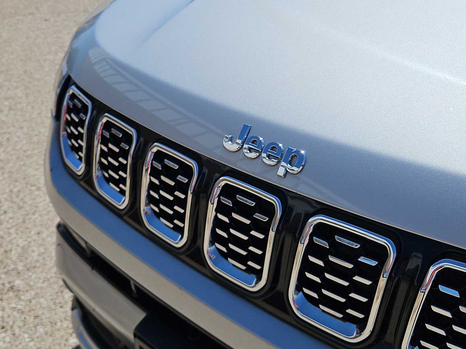 Thumbnail: 2025 Jeep Compass - 13