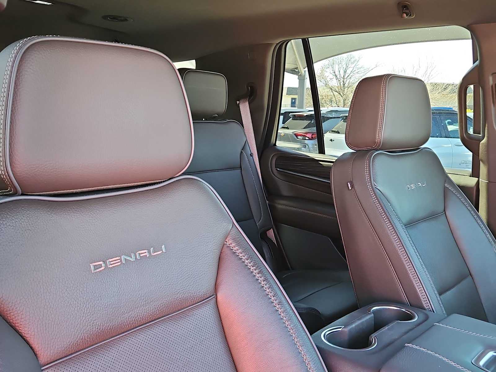 Thumbnail: 2021 GMC Yukon - 18