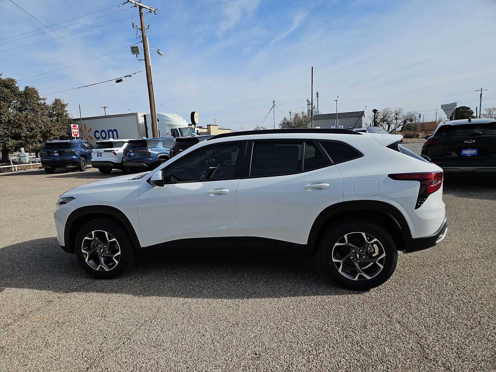 Thumbnail: 2026 Chevrolet Trax - 5