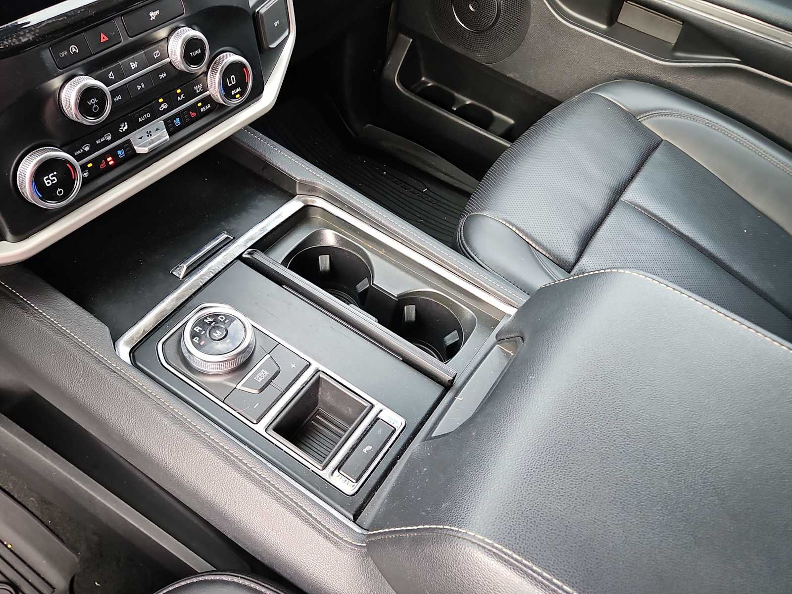 Thumbnail: 2023 Ford Expedition - 20