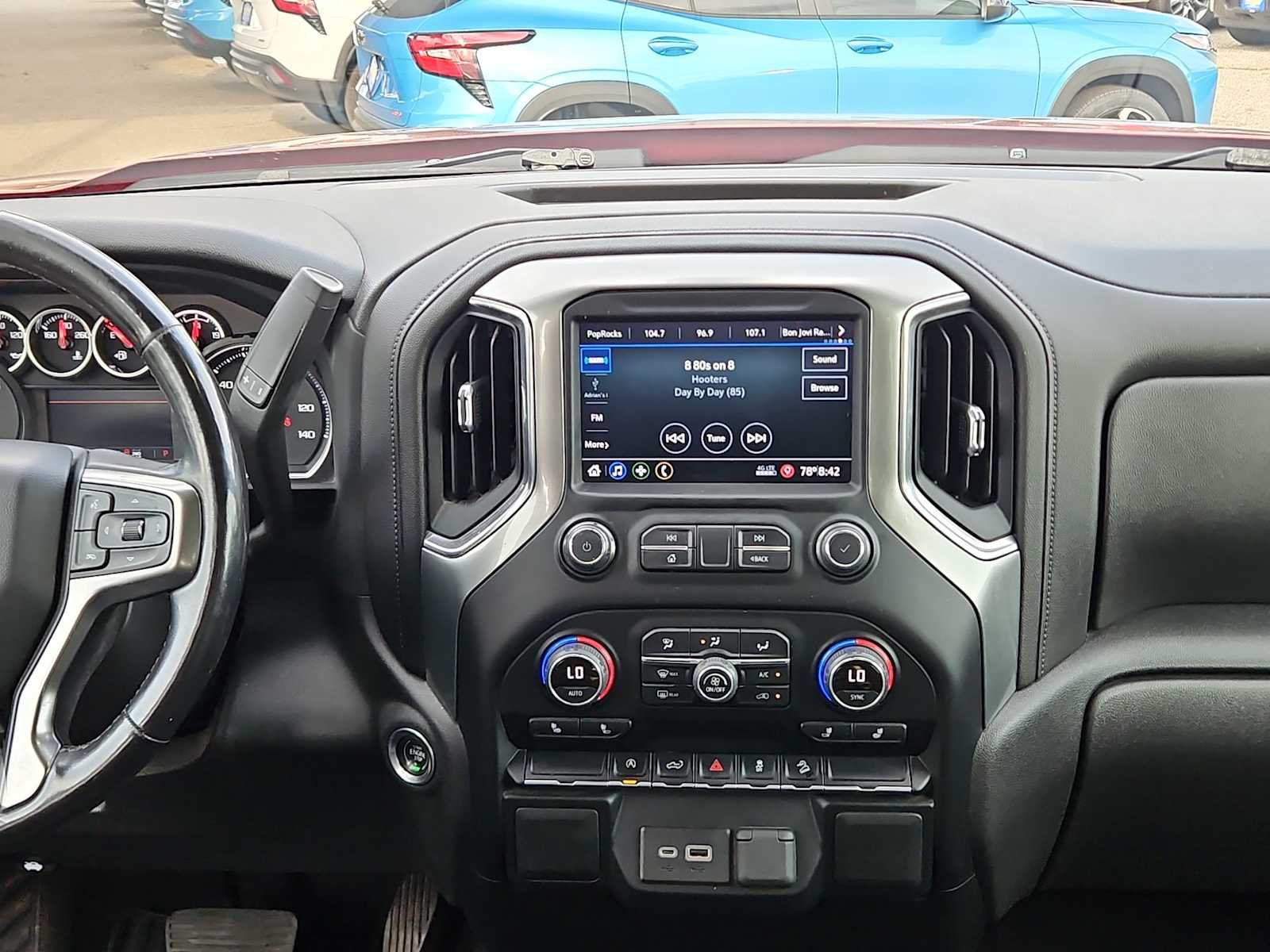Thumbnail: 2022 Chevrolet Silverado 1500 - 14