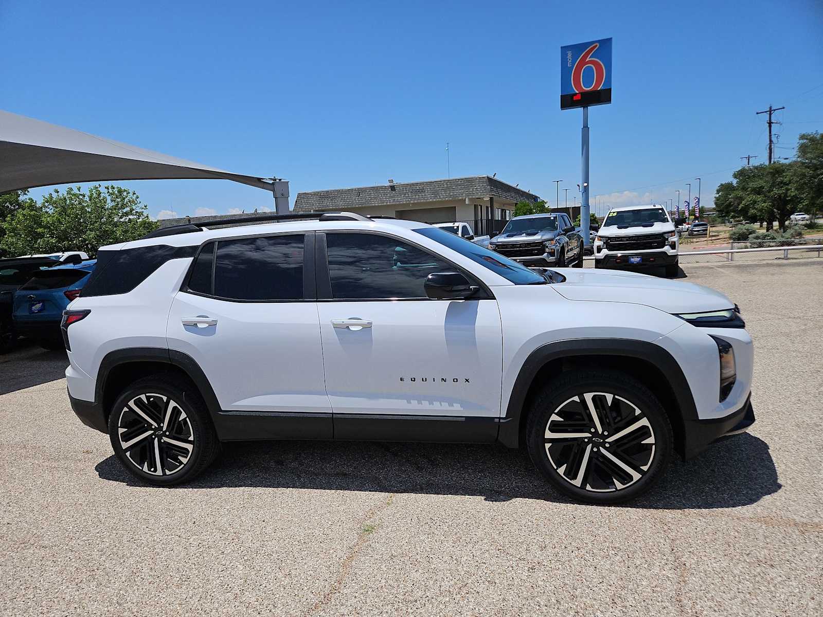 Thumbnail: 2026 Chevrolet Equinox - 9