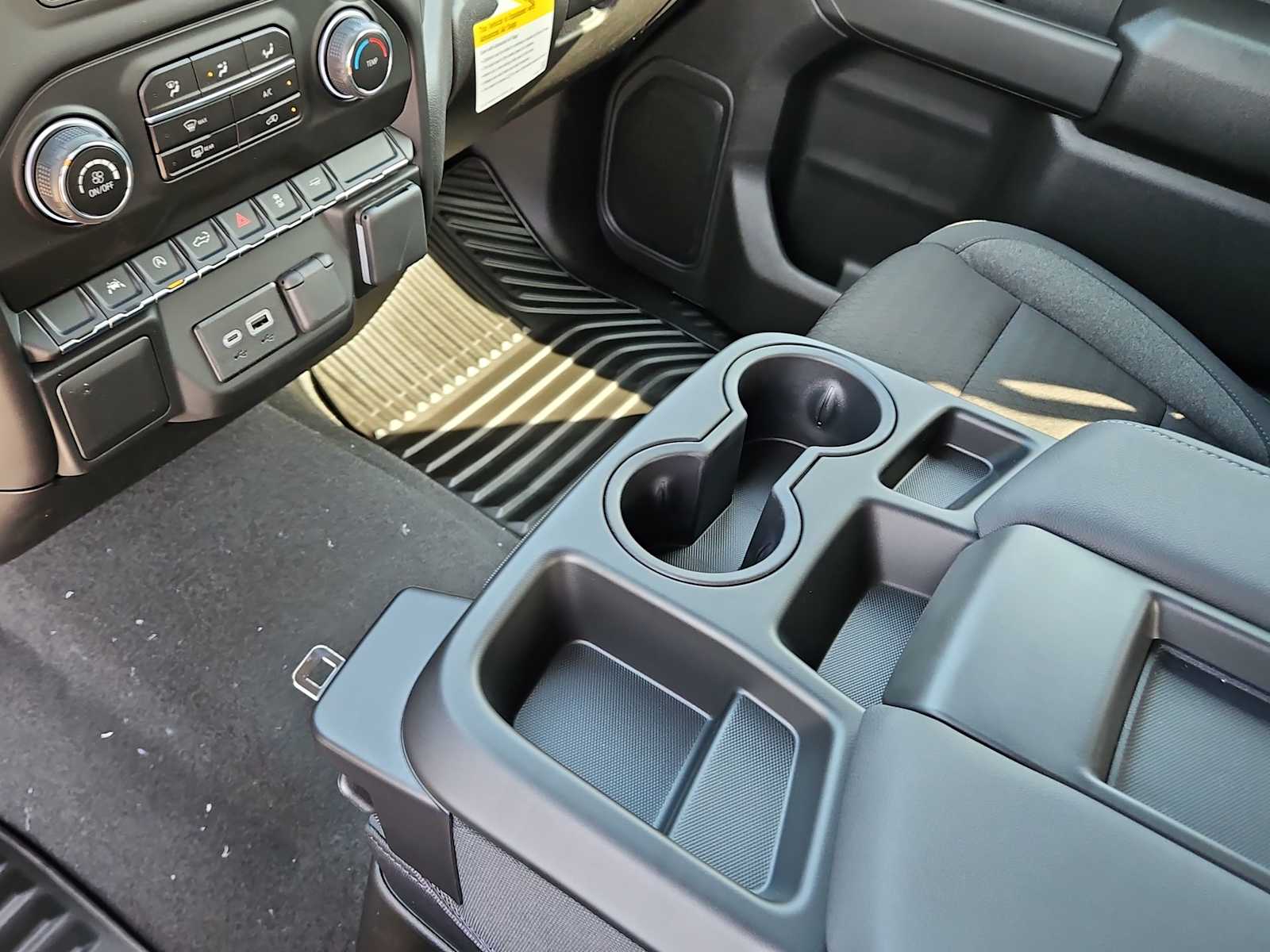 Thumbnail: 2026 Chevrolet Silverado 1500 - 19