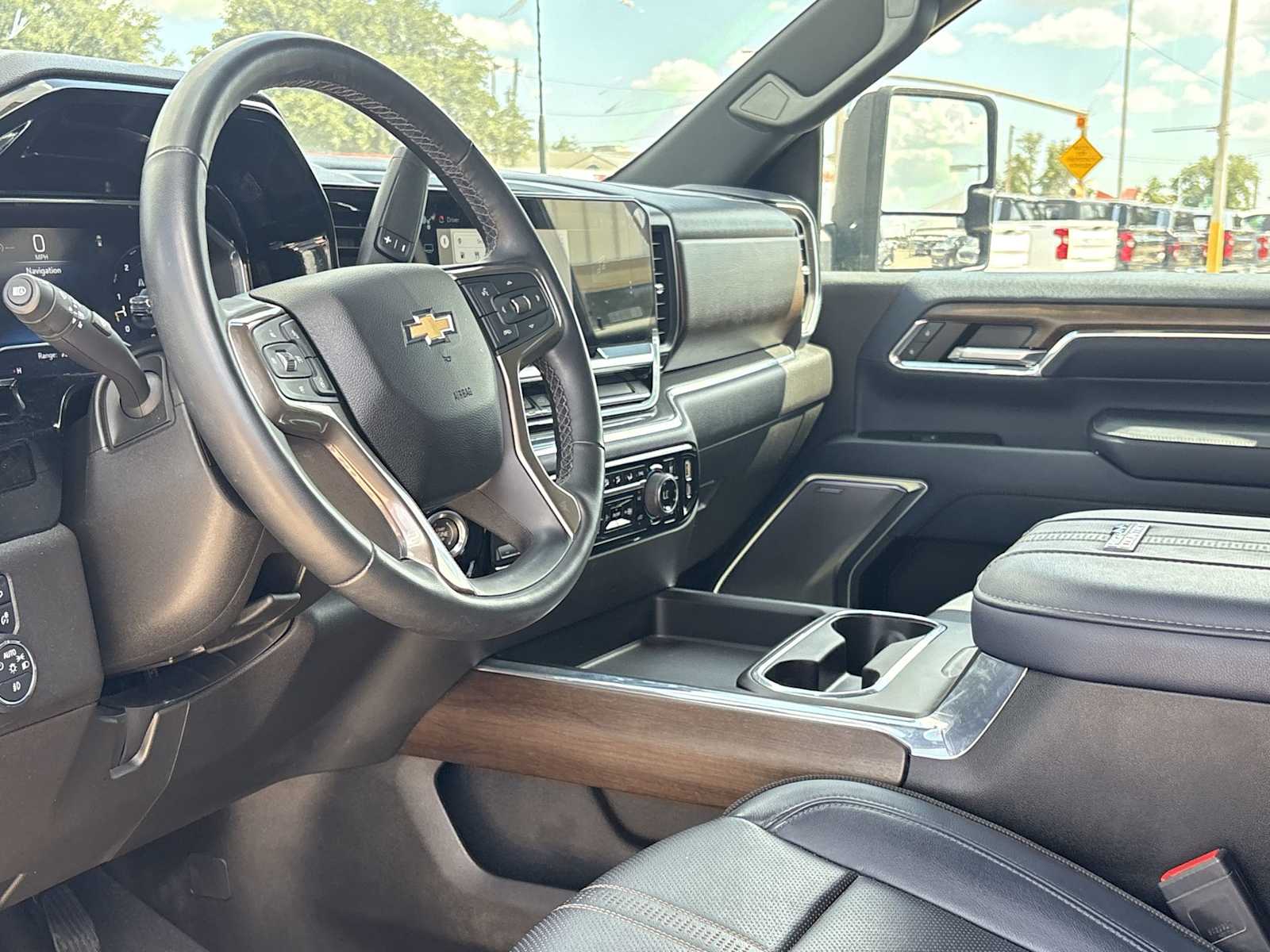 Thumbnail: 2024 Chevrolet Silverado 2500 - 10