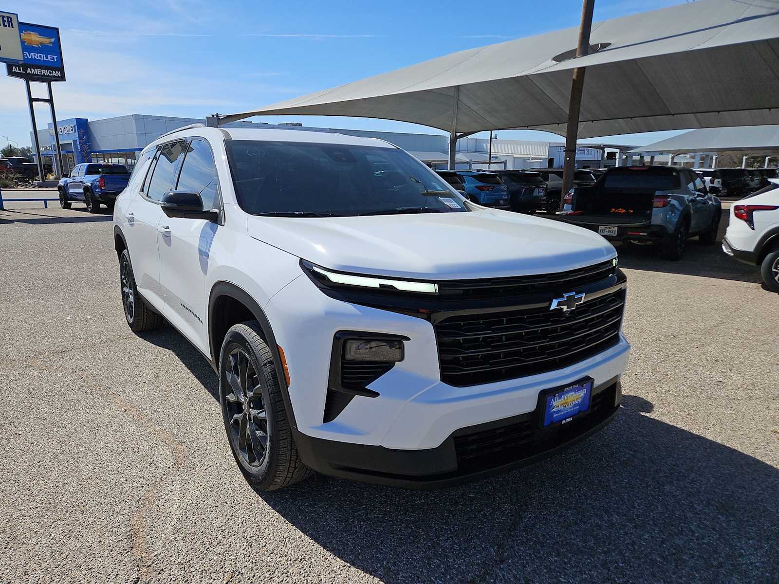 Thumbnail: 2026 Chevrolet Traverse - 2