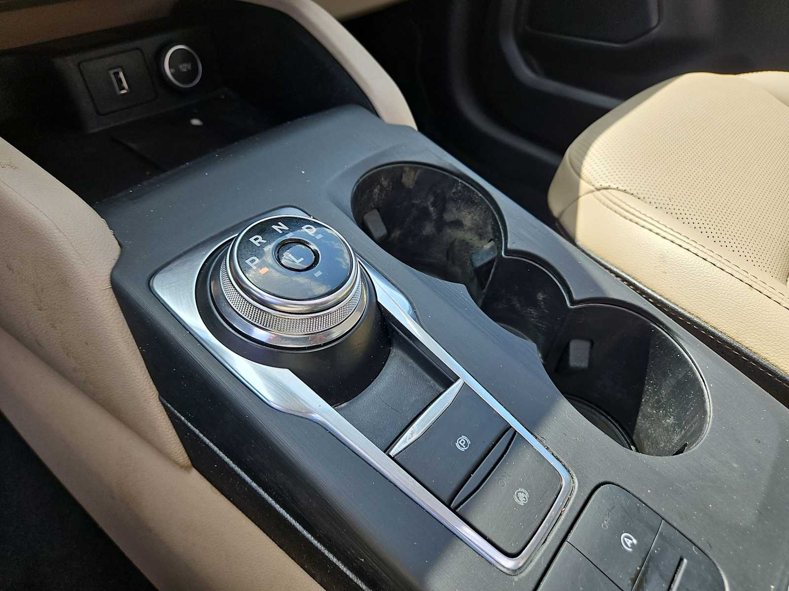Thumbnail: 2020 Ford Escape - 17