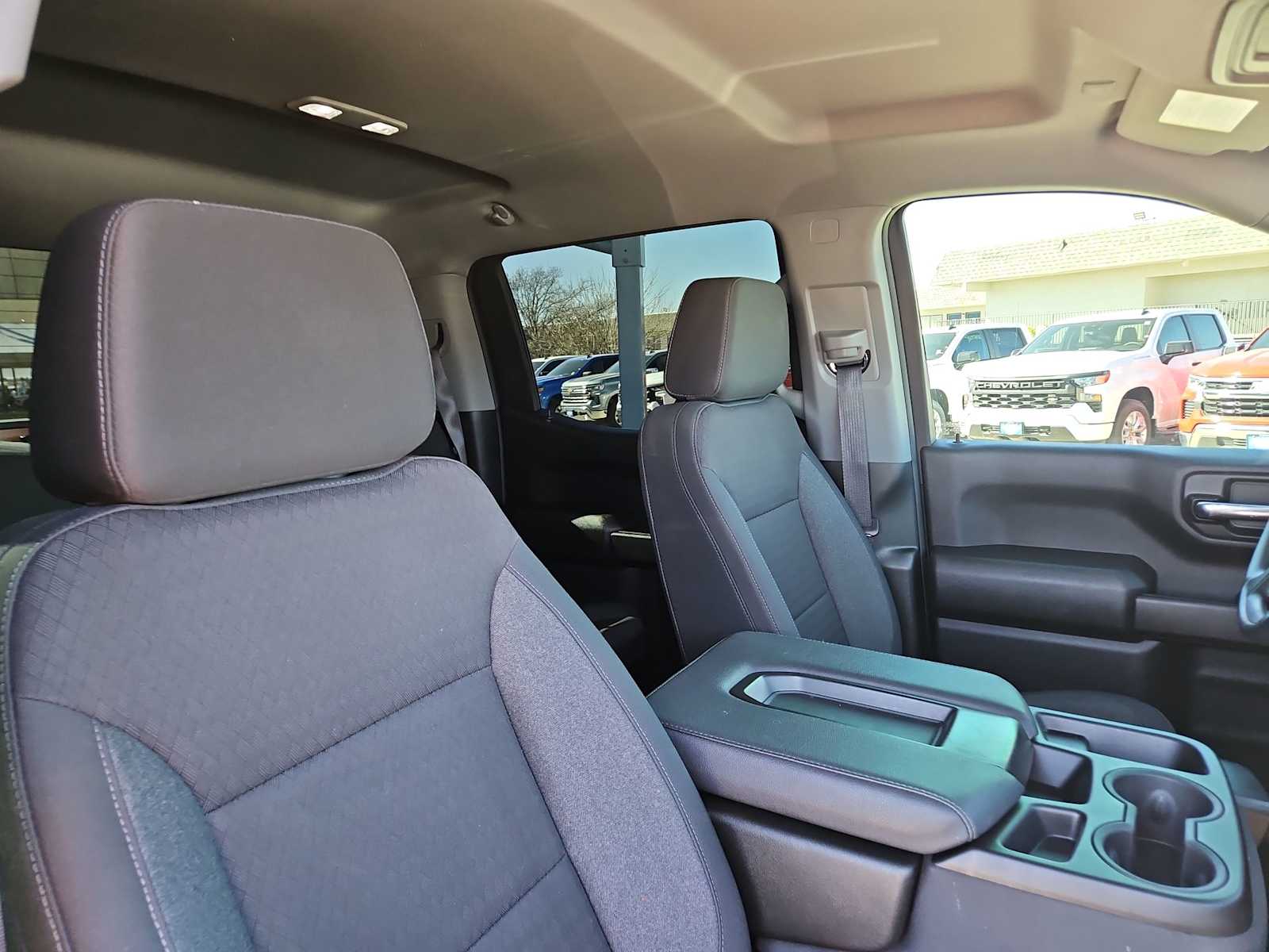 Thumbnail: 2024 Chevrolet Silverado 1500 - 18