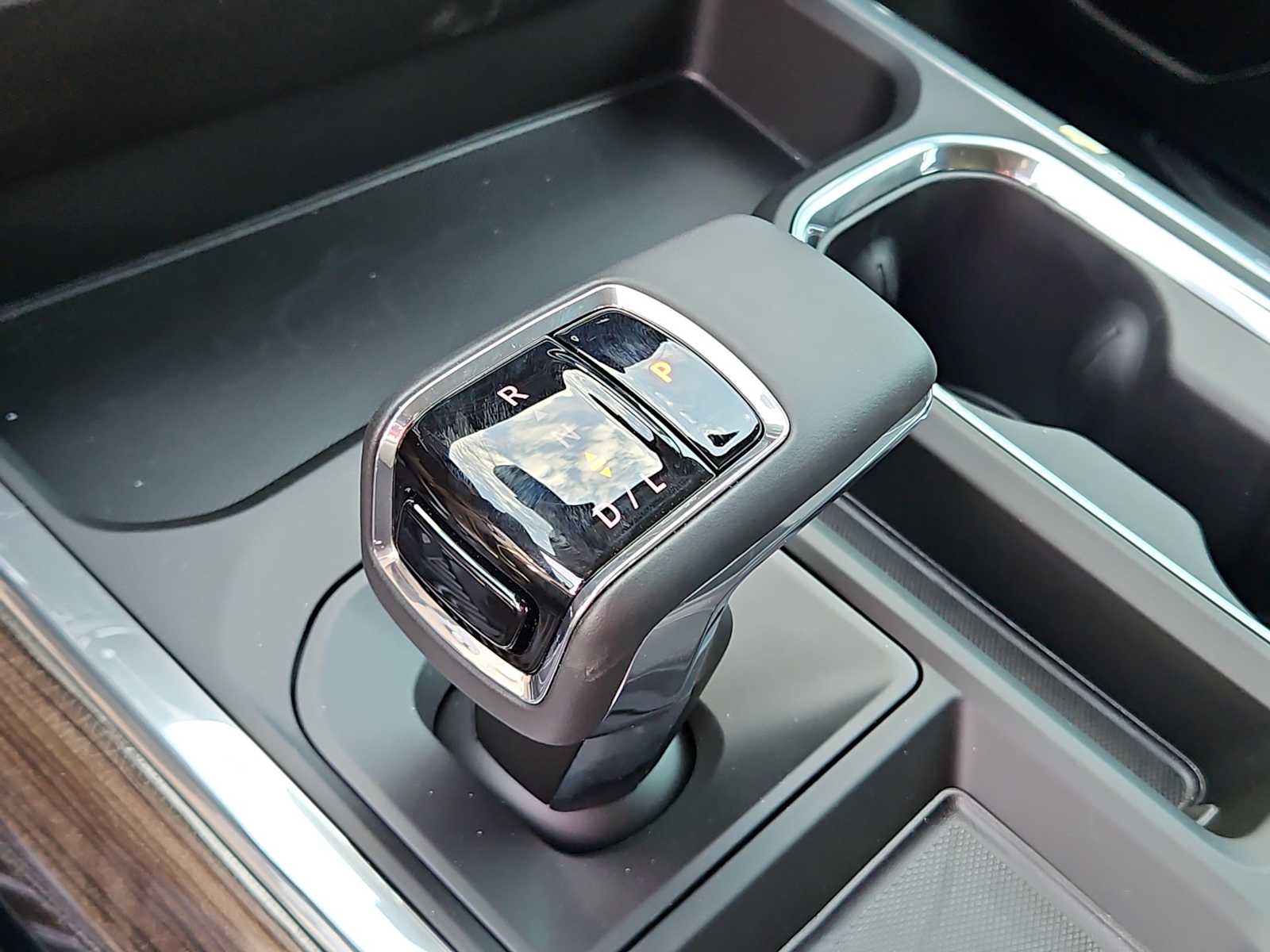 Thumbnail: 2026 Chevrolet Silverado 1500 - 21