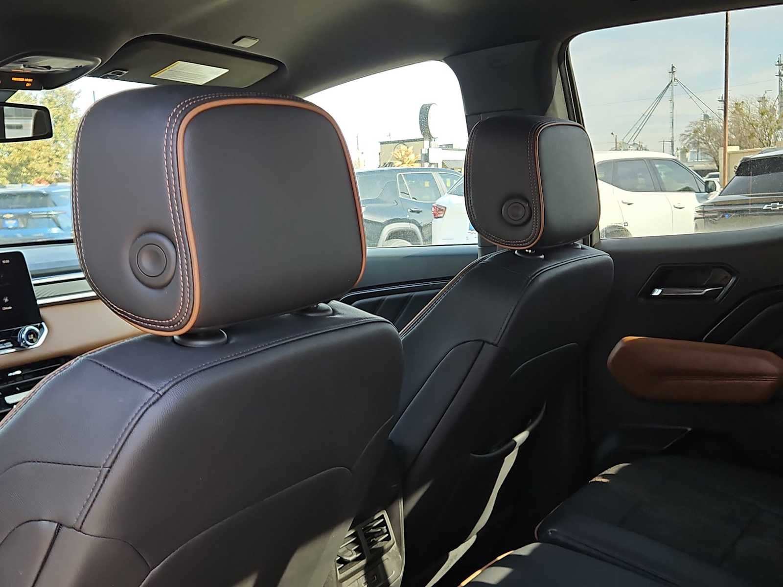 Thumbnail: 2024 GMC Canyon - 16