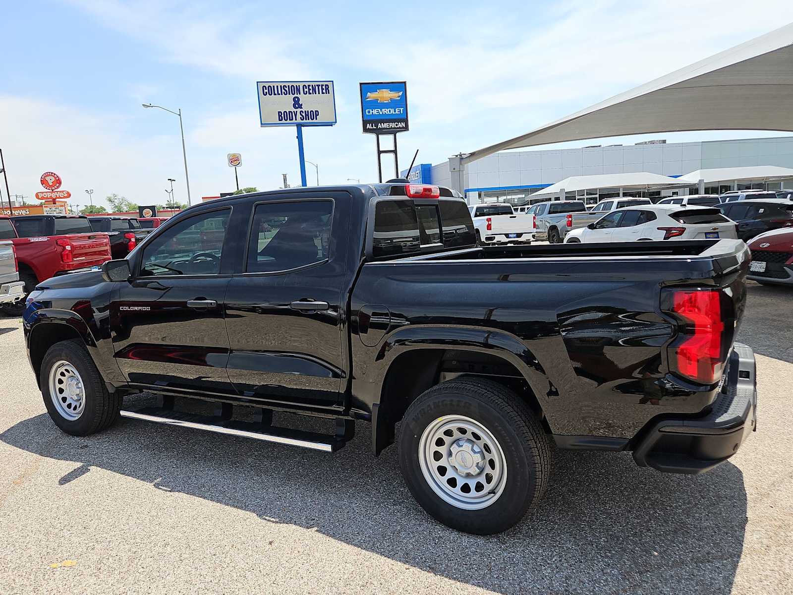 Thumbnail: 2025 Chevrolet Colorado - 11