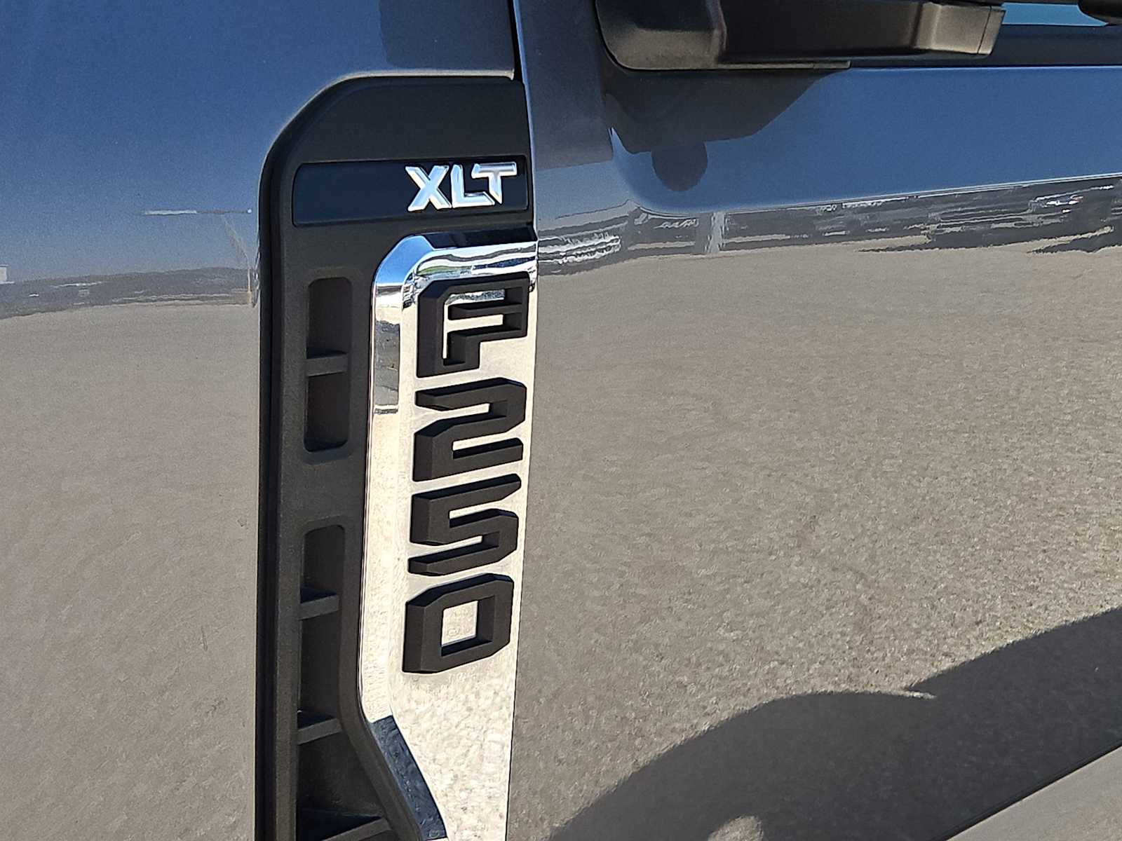 Thumbnail: 2025 Ford F-250 - 11