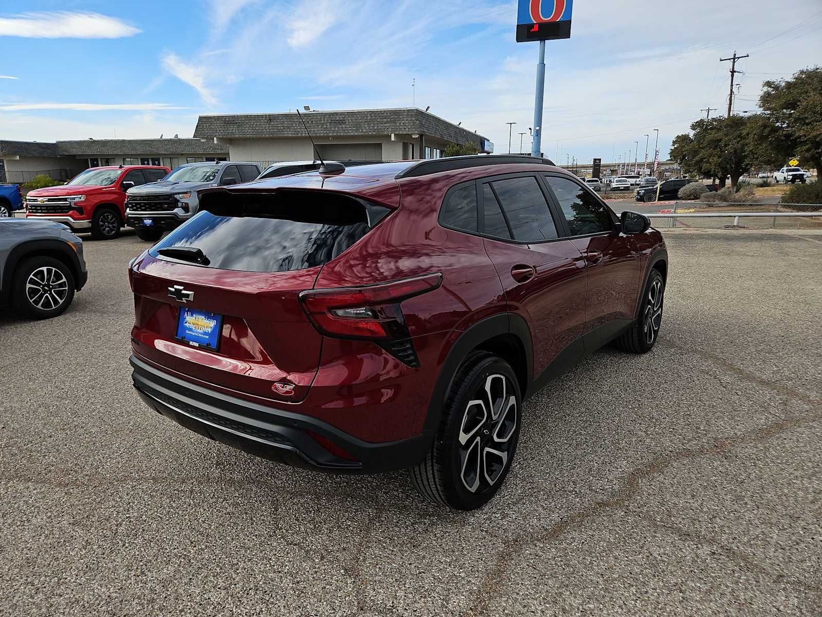 Thumbnail: 2025 Chevrolet Trax - 8