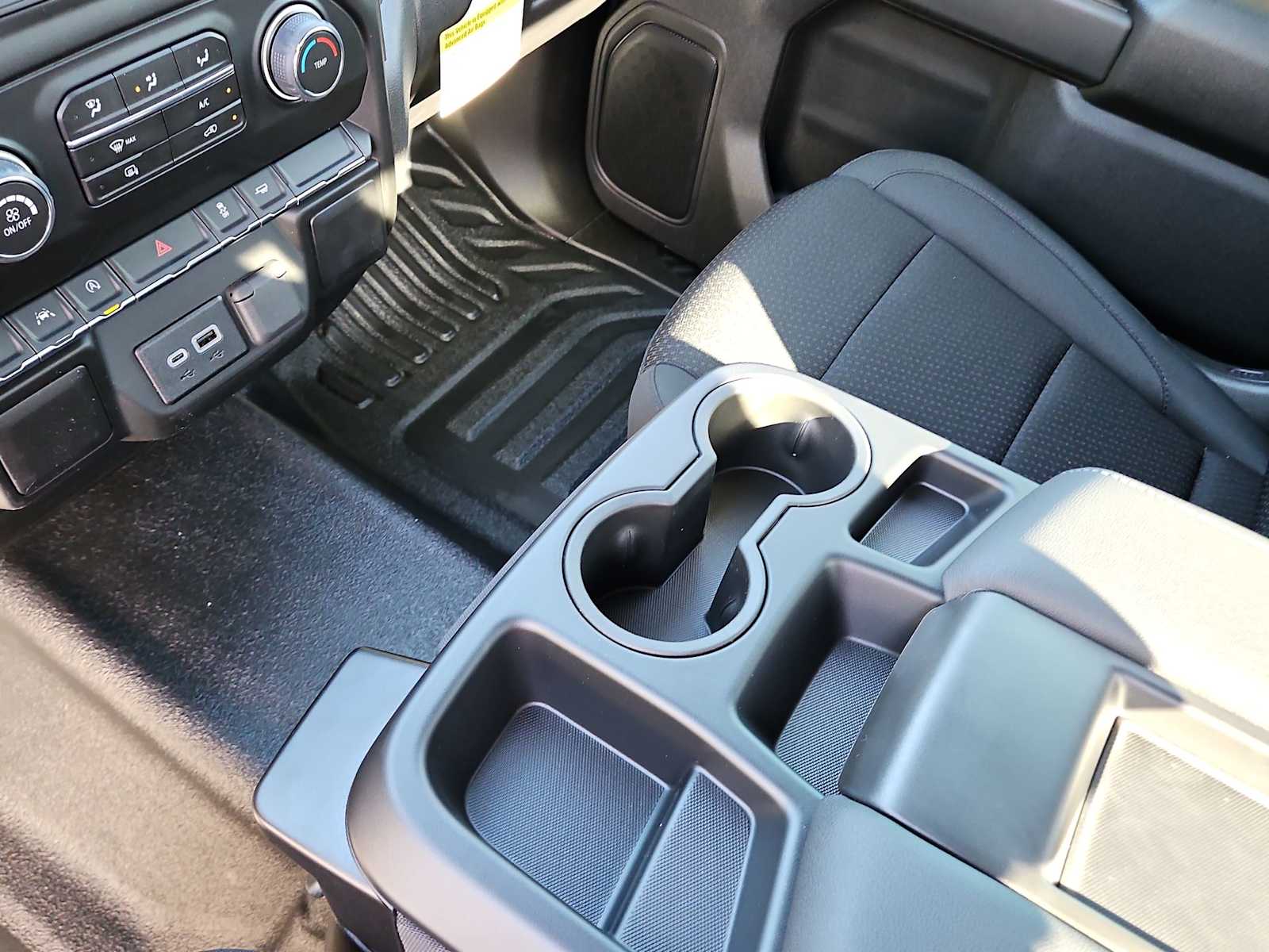 Thumbnail: 2026 Chevrolet Silverado 1500 - 25