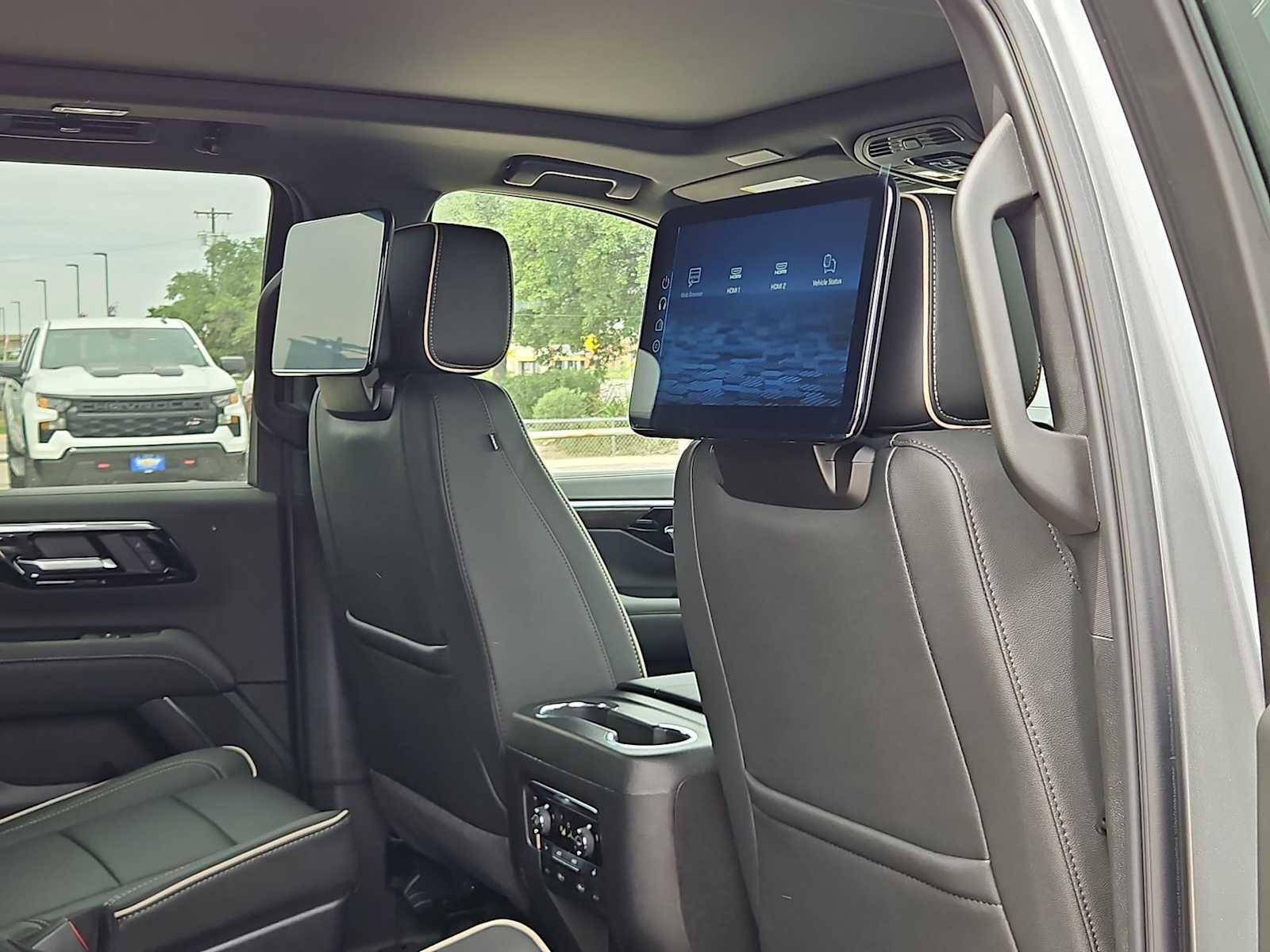 Thumbnail: 2026 Chevrolet Tahoe - 17