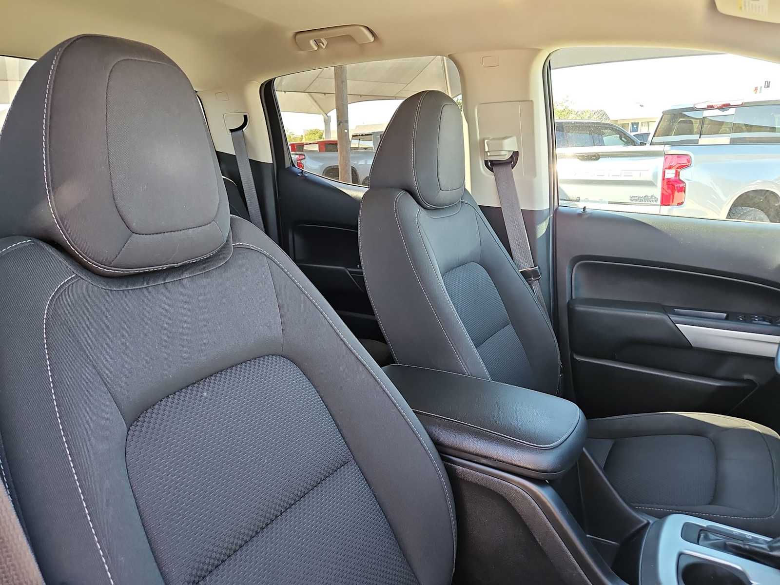 Thumbnail: 2021 Chevrolet Colorado - 17