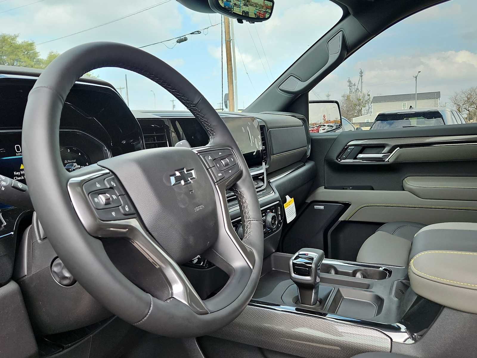 Thumbnail: 2026 Chevrolet Silverado 1500 - 10