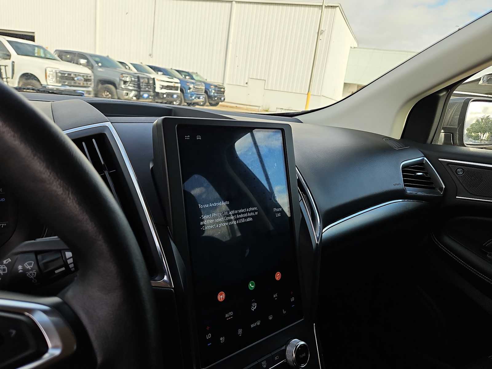 Thumbnail: 2024 Ford Edge - 24