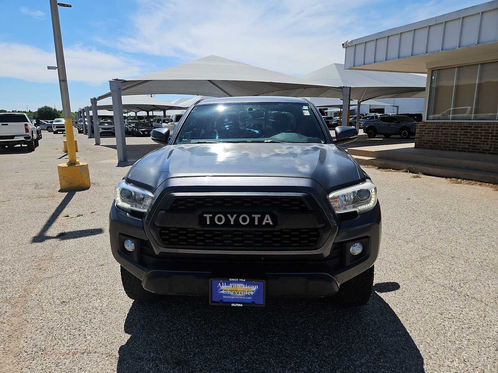 Thumbnail: 2017 Toyota Tacoma - 2