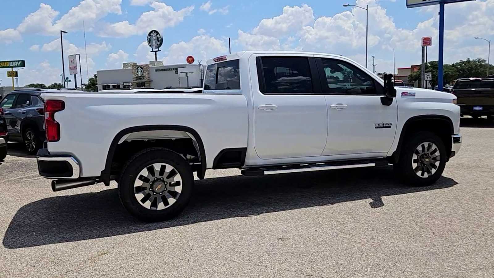 Thumbnail: 2025 Chevrolet Silverado 2500 - 8
