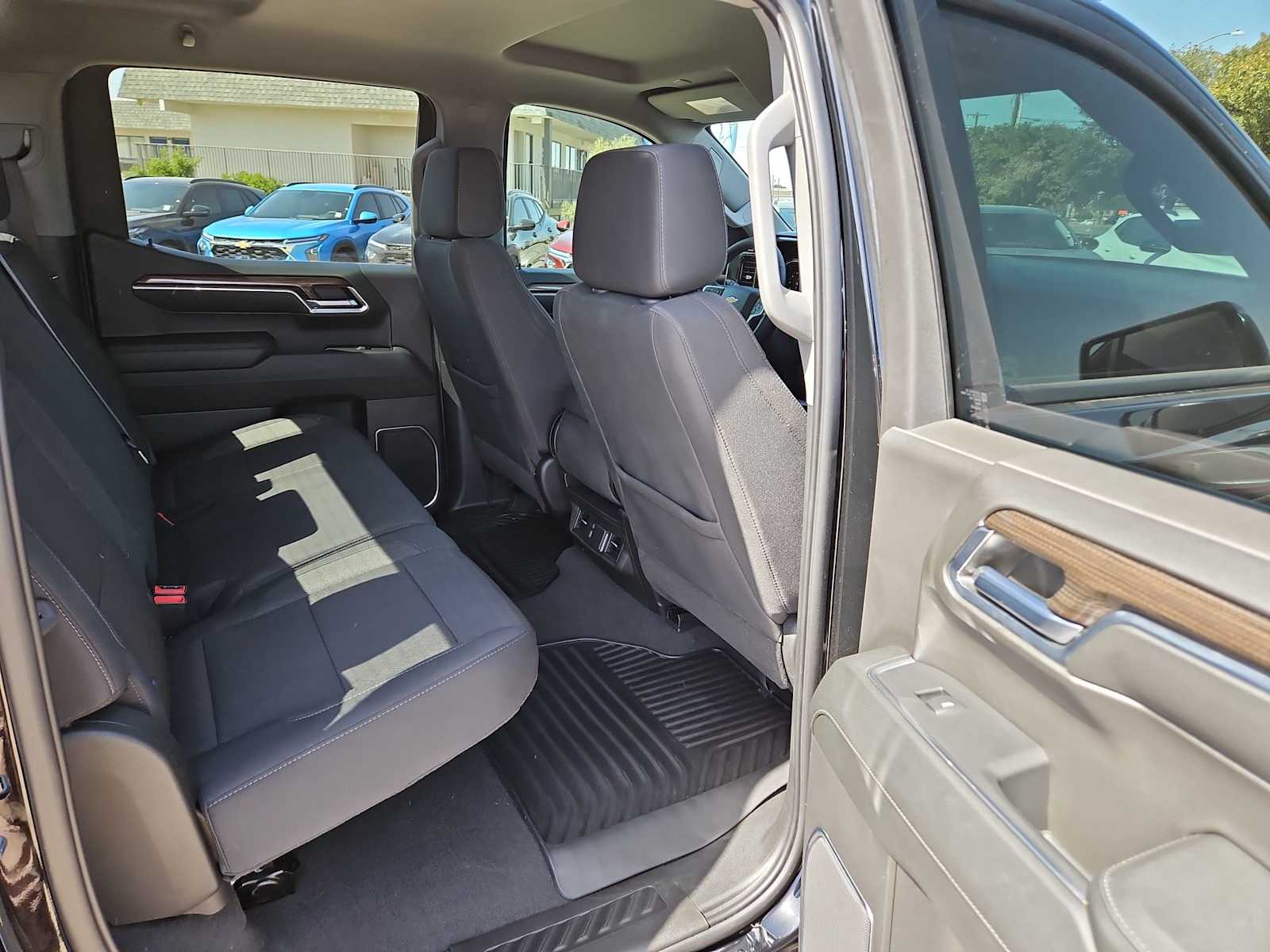 Thumbnail: 2024 Chevrolet Silverado 1500 - 20