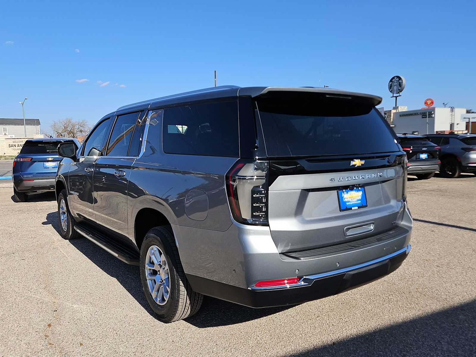 Thumbnail: 2026 Chevrolet Suburban - 6