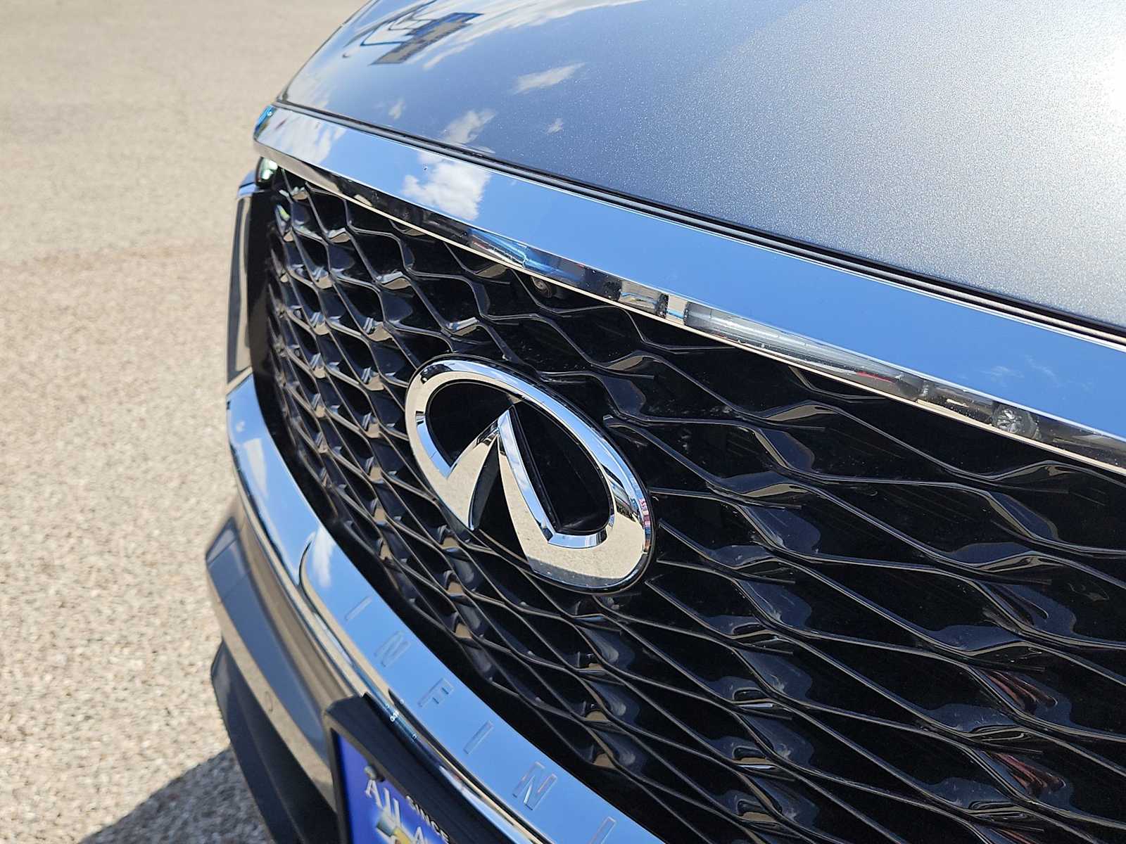 Thumbnail: 2023 INFINITI QX60 - 14