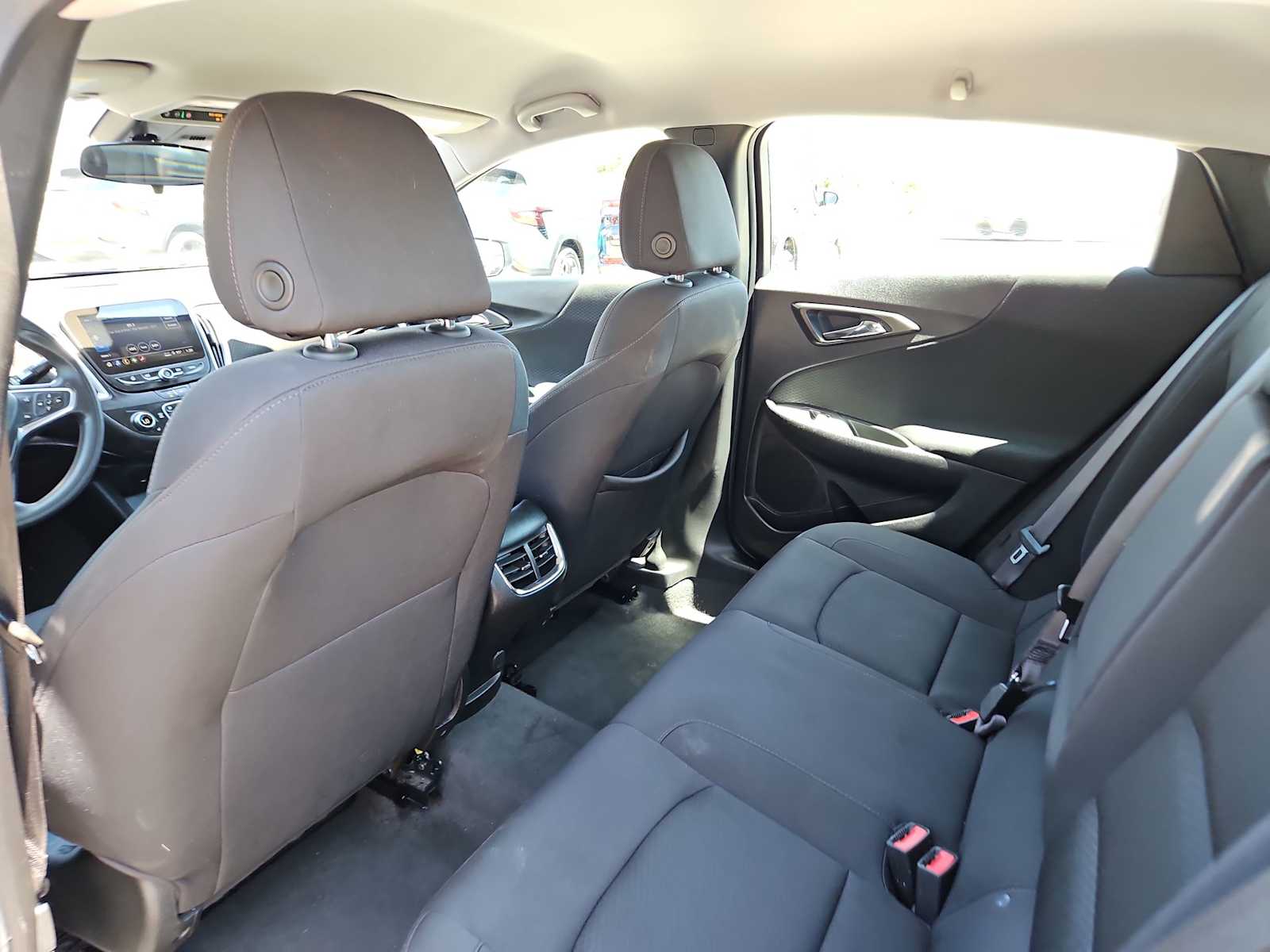 Thumbnail: 2024 Chevrolet Malibu - 18