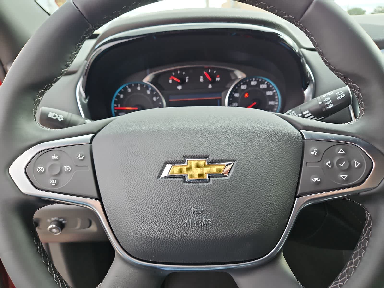 Thumbnail: 2023 Chevrolet Traverse - 23