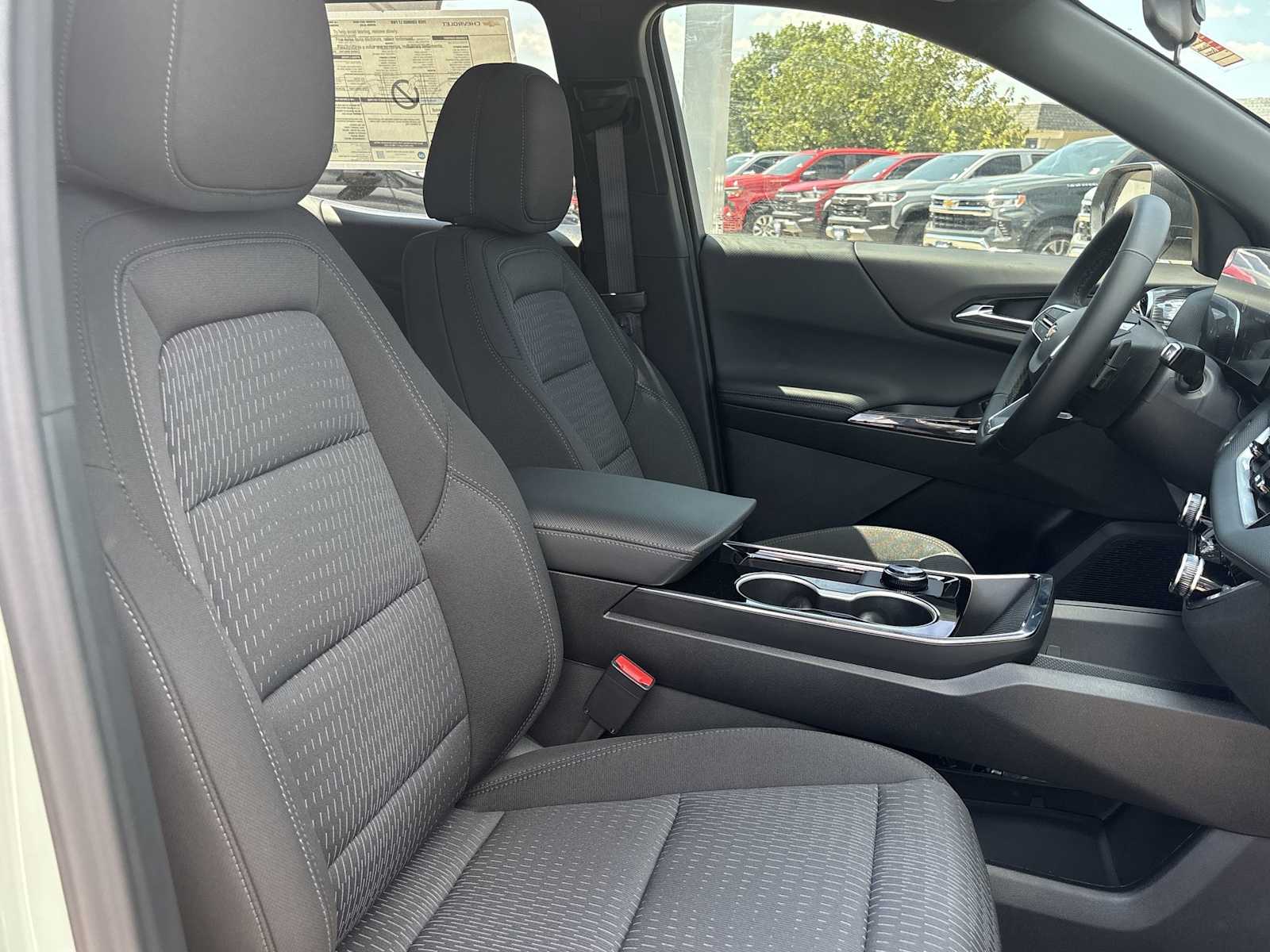 Thumbnail: 2026 Chevrolet Equinox - 18