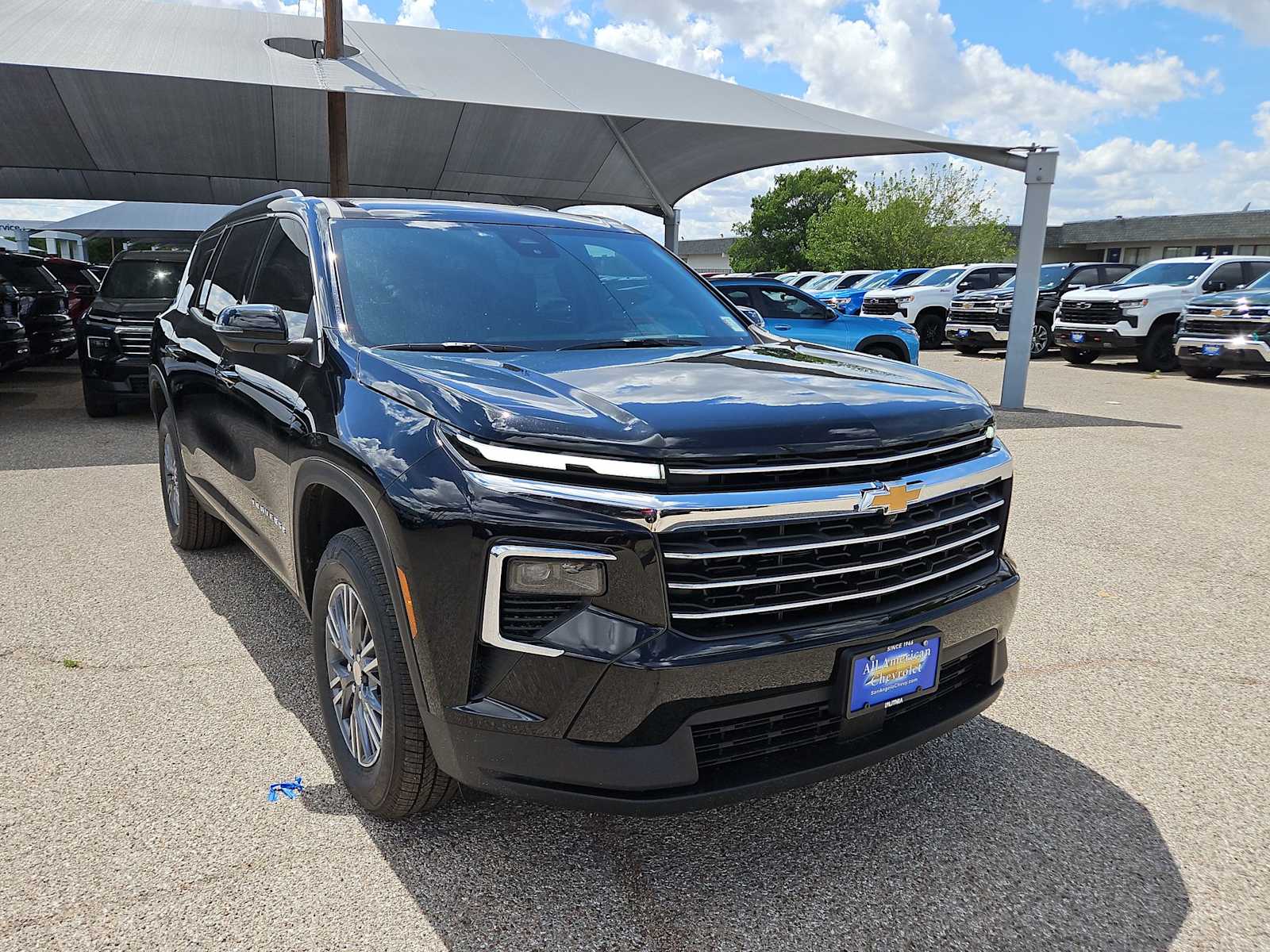 Thumbnail: 2026 Chevrolet Traverse - 2