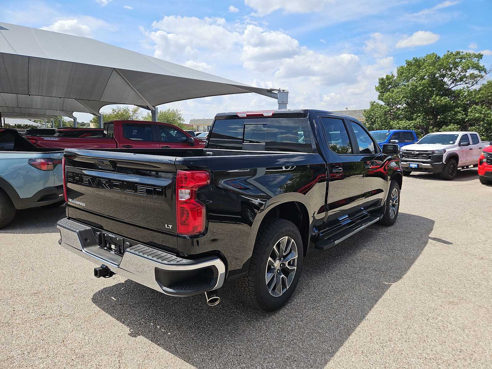 Thumbnail: 2026 Chevrolet Silverado 1500 - 5