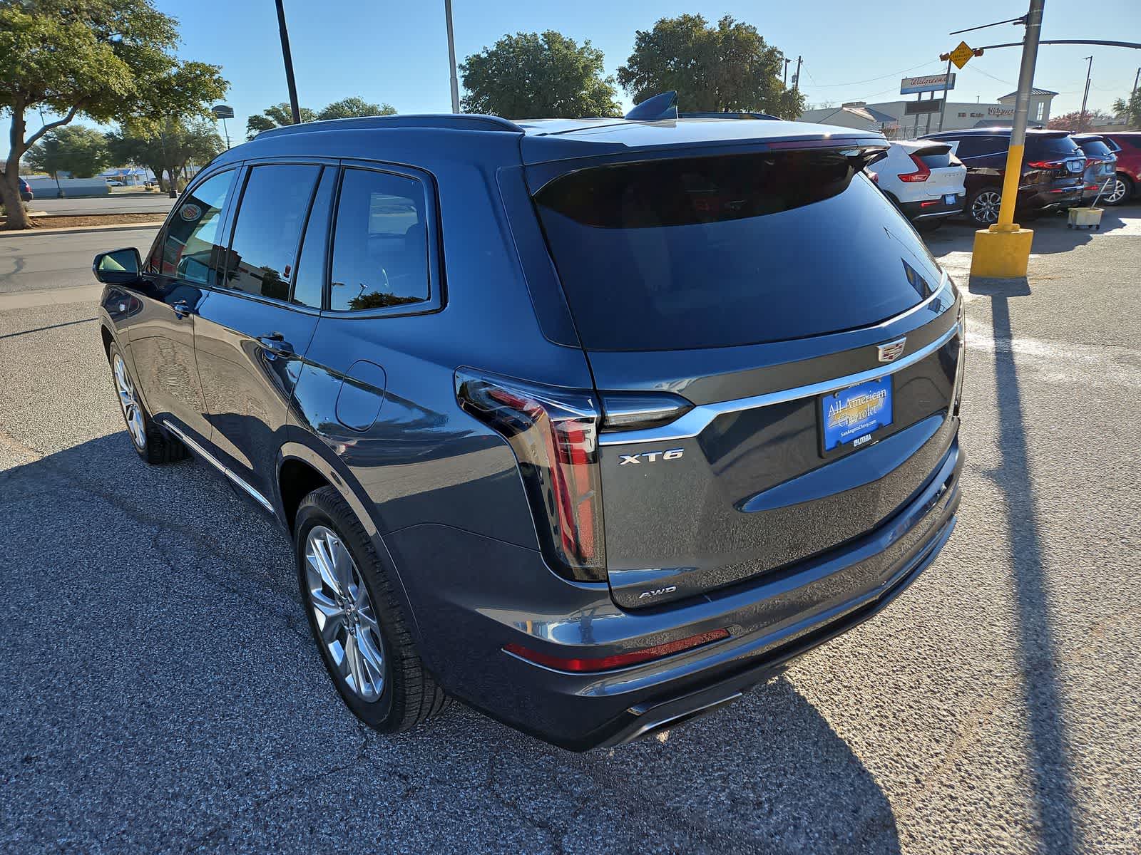 Thumbnail: 2020 Cadillac XT6 - 12