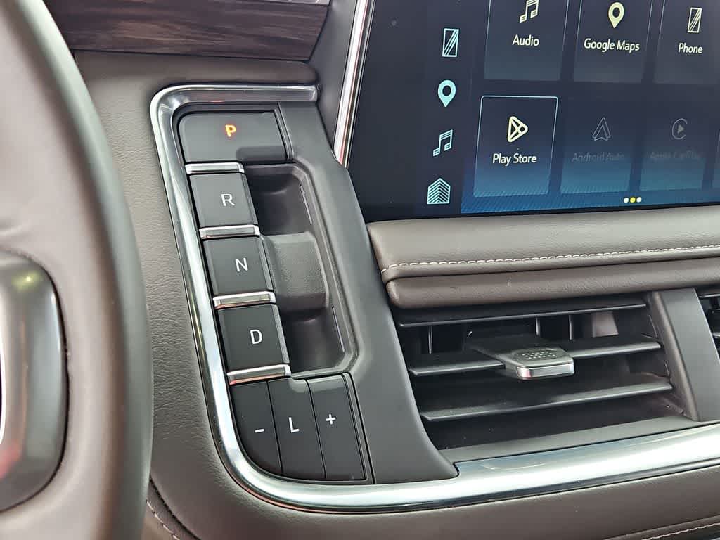 Thumbnail: 2023 Chevrolet Suburban - 20