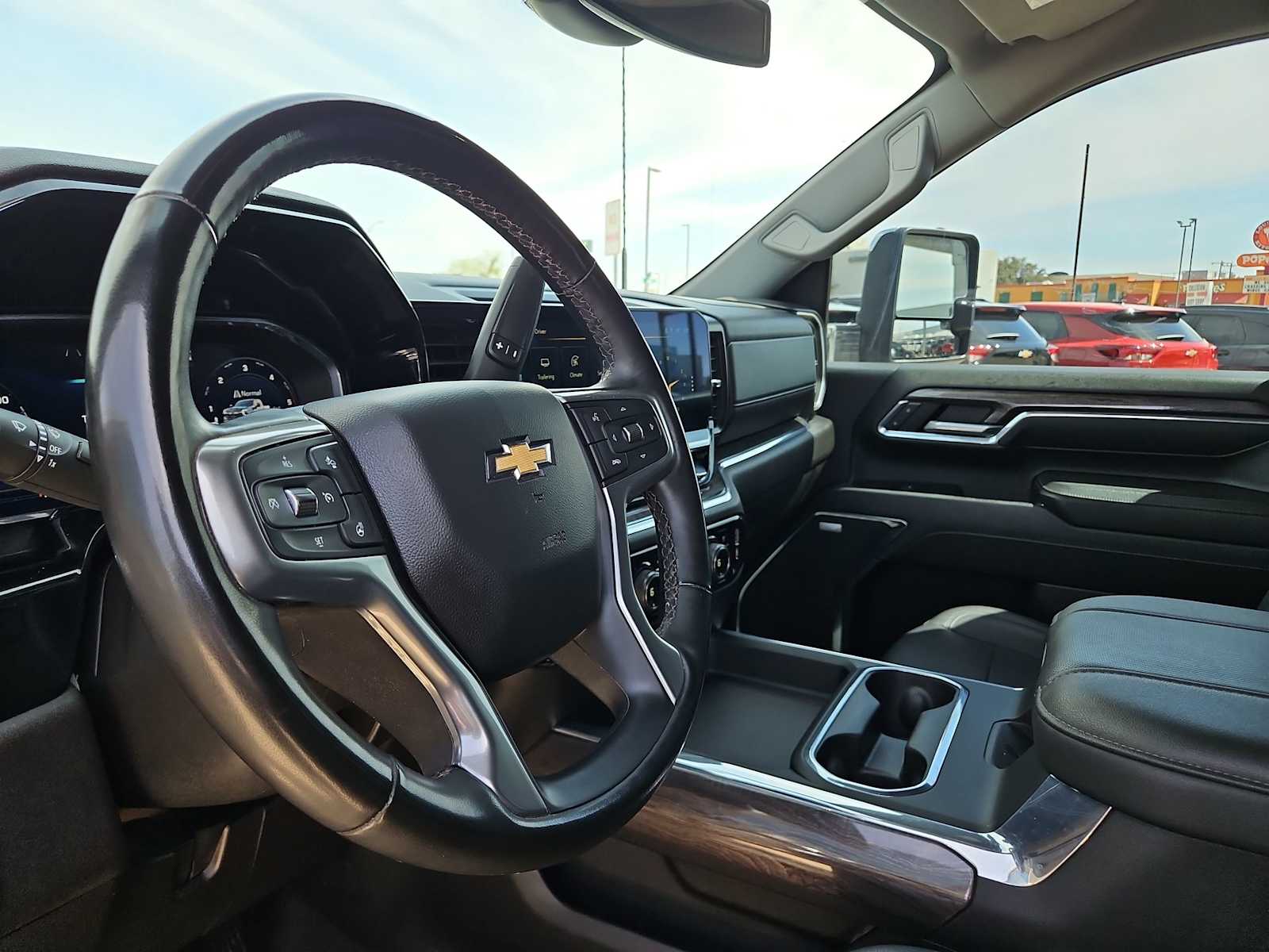 Thumbnail: 2024 Chevrolet Silverado 3500 - 10