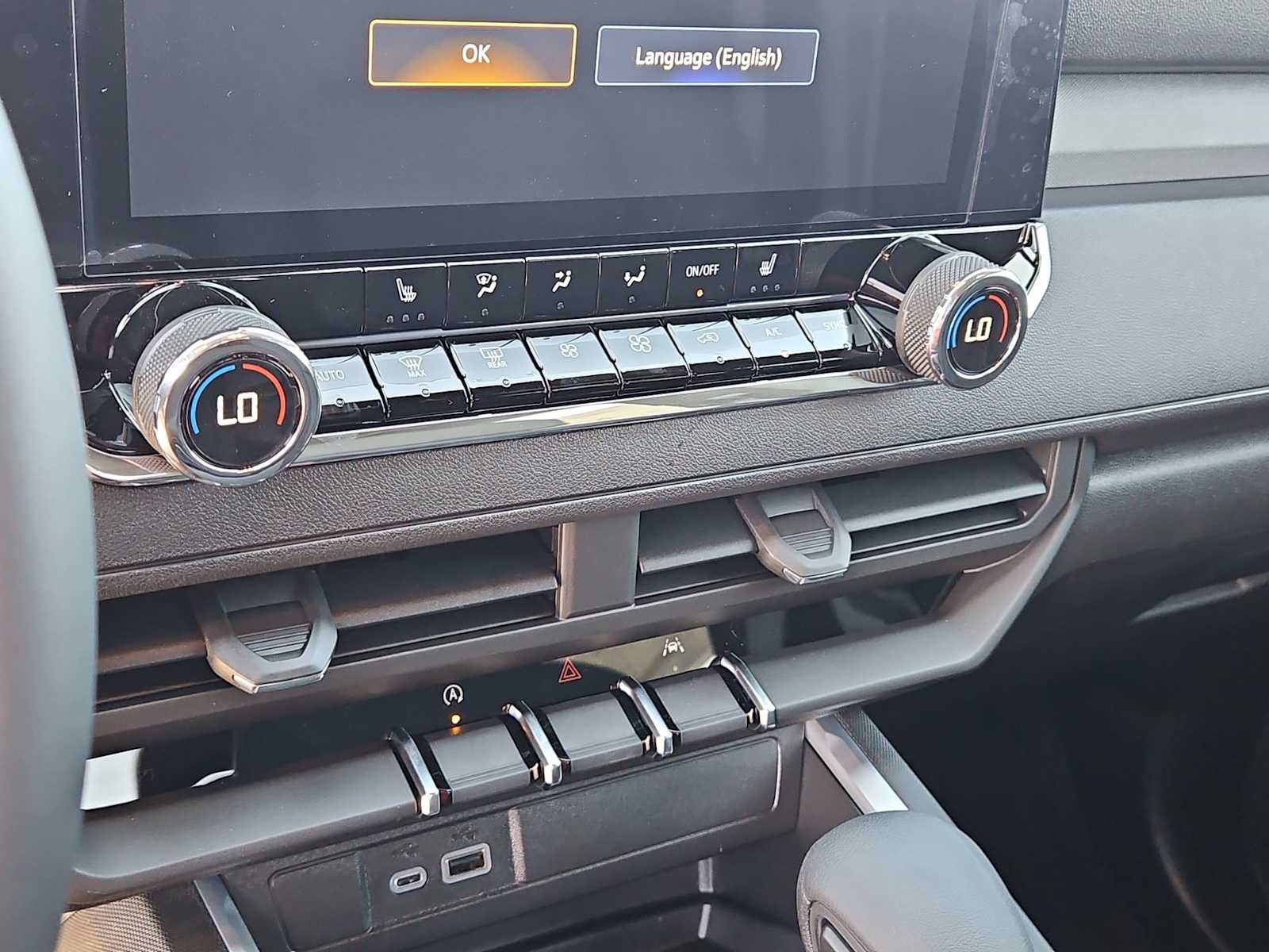 Thumbnail: 2025 Chevrolet Colorado - 28