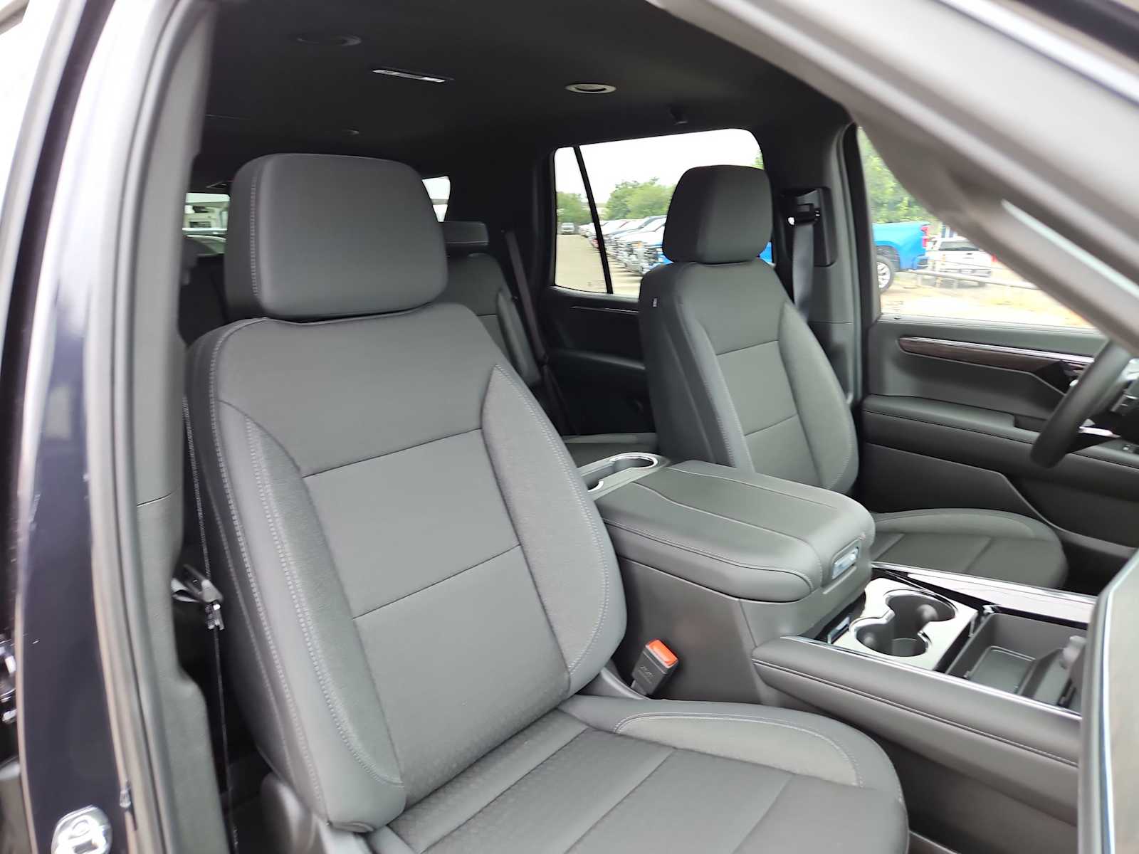 Thumbnail: 2025 Chevrolet Tahoe - 21