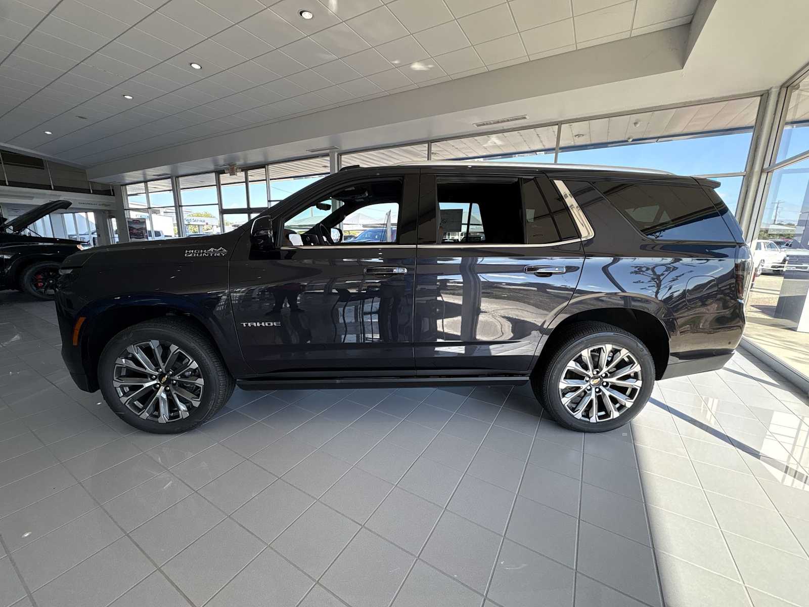 Thumbnail: 2025 Chevrolet Tahoe - 5