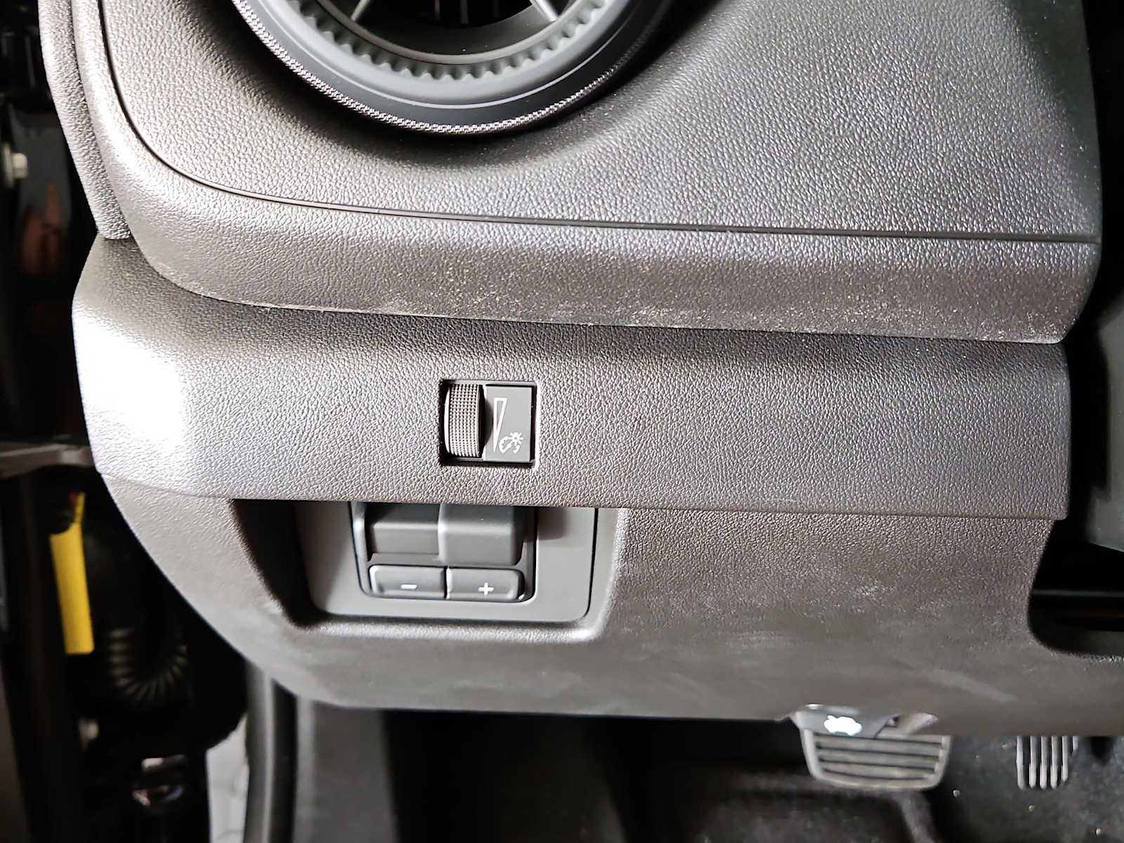 Thumbnail: 2026 Chevrolet Colorado - 16