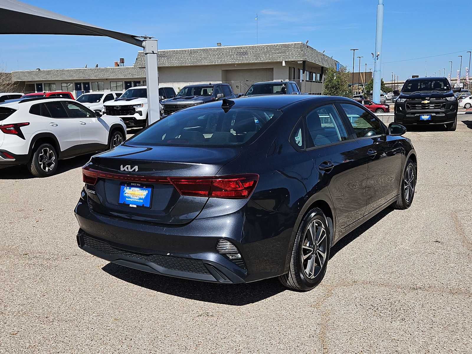 Thumbnail: 2024 Kia Forte - 8