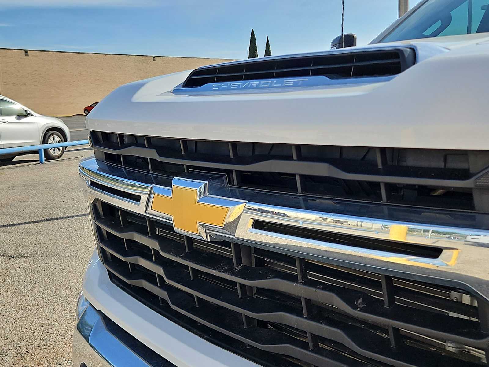 Thumbnail: 2025 Chevrolet Silverado 2500 - 13