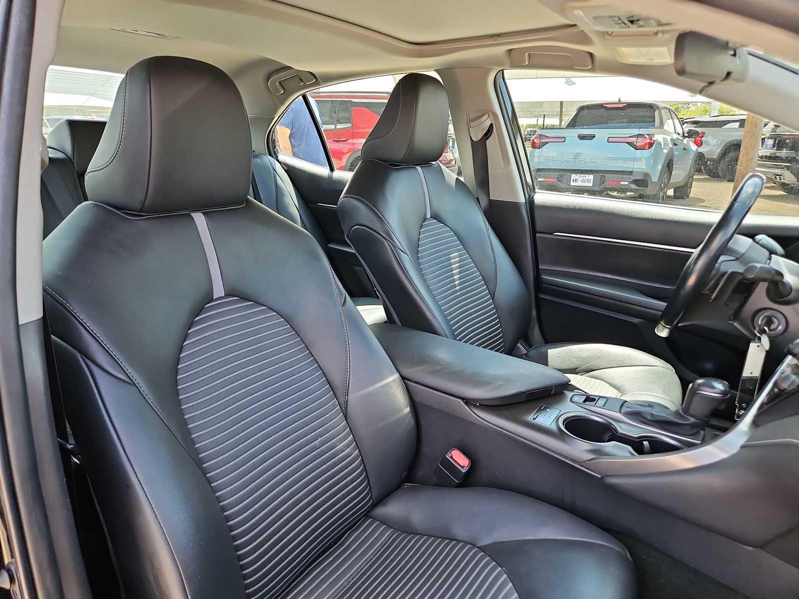 Thumbnail: 2021 Toyota Camry - 13