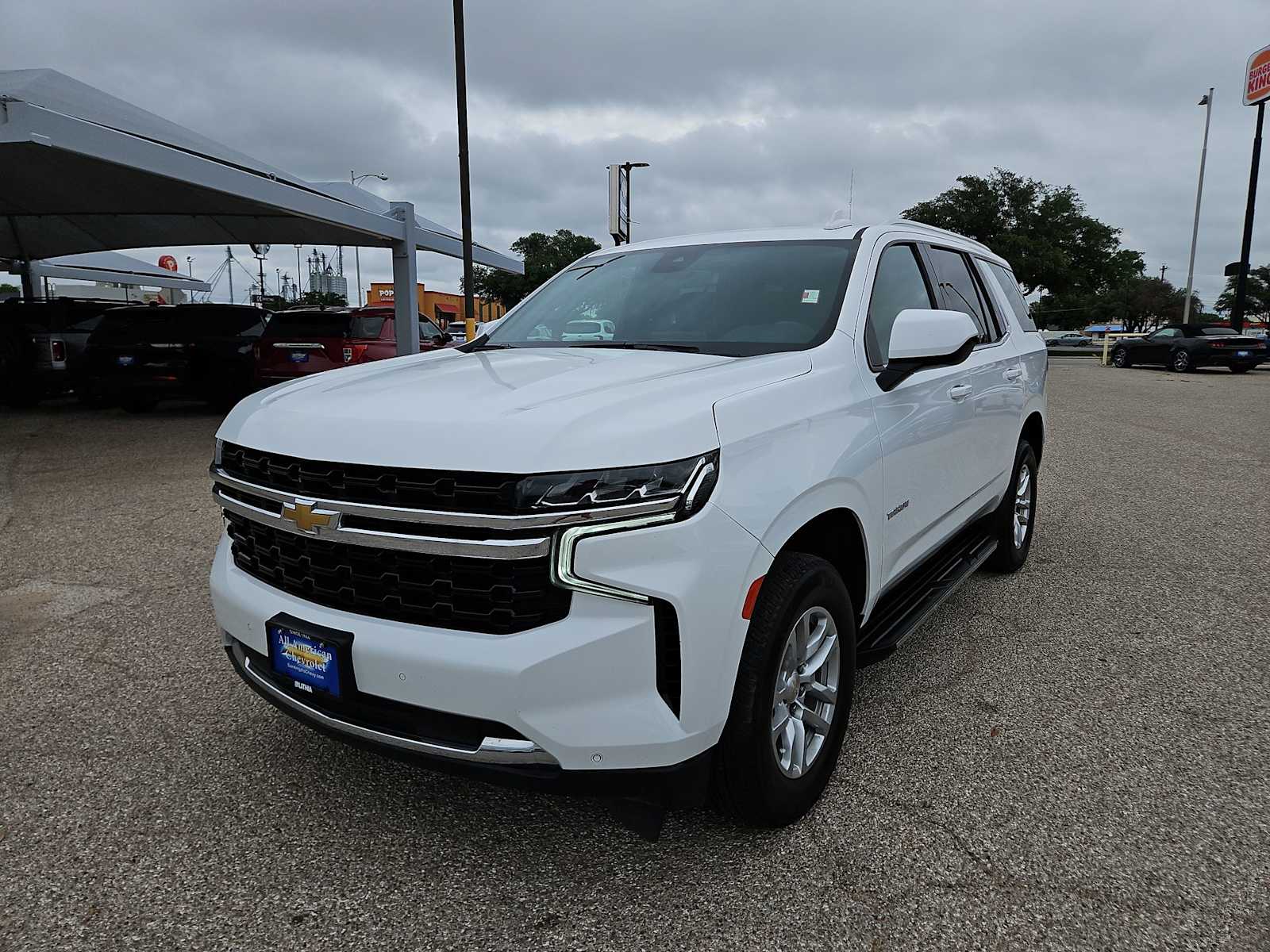 Thumbnail: 2023 Chevrolet Tahoe - 4