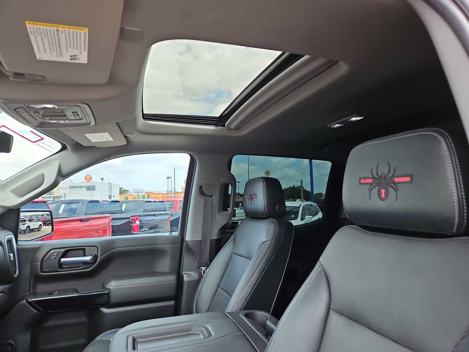 Thumbnail: 2021 Chevrolet Silverado 1500 - 14