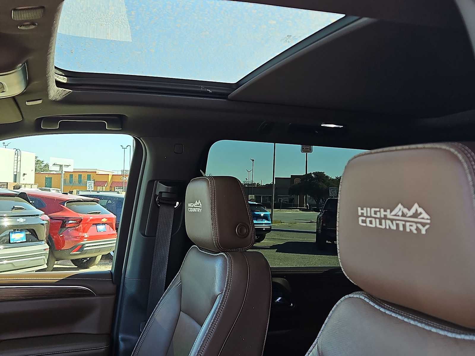 Thumbnail: 2022 Chevrolet Suburban - 25